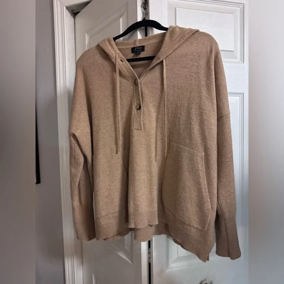 J.Crew Everyday Cashmere Pullover Hoodie in Heather Camel Henley Sweater M - Picture 2 of 5